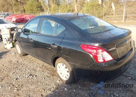 2014 Nissan Versa 1.6 S z USA, uszkodzony, nr VIN 3N1CN7AP8EL865024